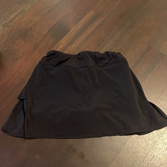 Lululemon Skirt - Picture 2 of 2